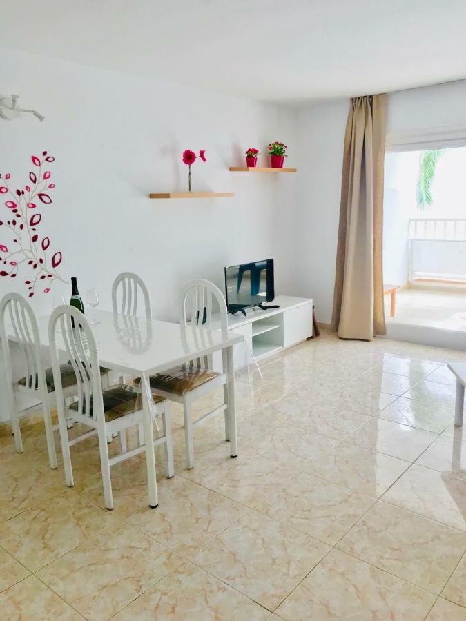 Canela Apartment 405 - Lanzarote Apartment กอสตา เตกีสเซ ภายนอก รูปภาพ