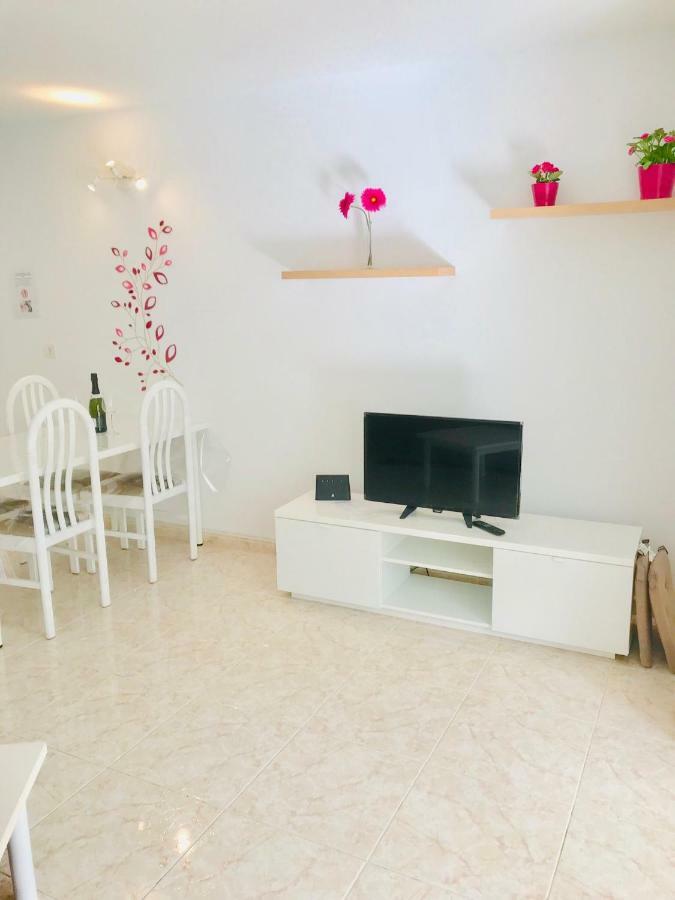 Canela Apartment 405 - Lanzarote Apartment กอสตา เตกีสเซ ภายนอก รูปภาพ